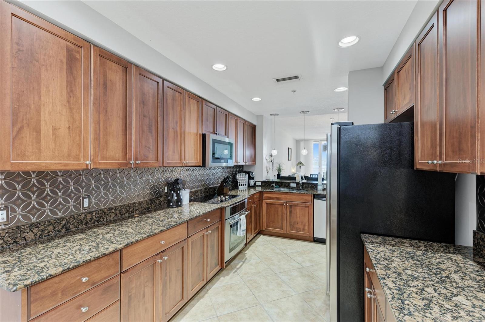 Image 10 of 30 For 611 Riviera Dunes Way 304