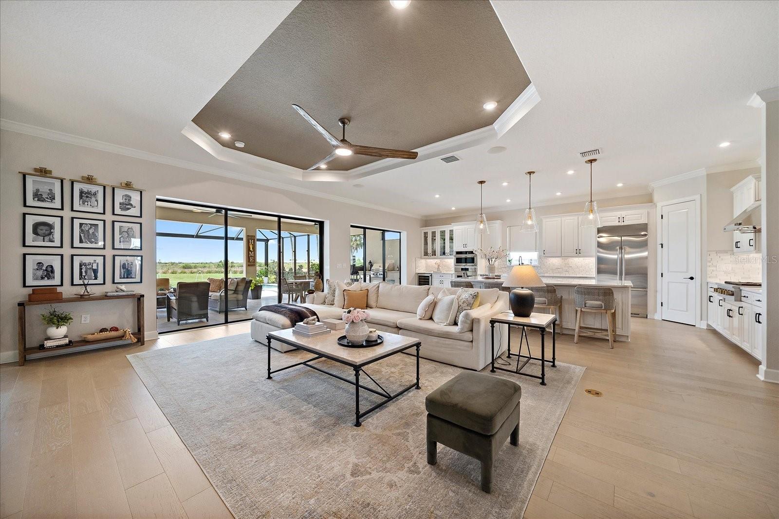 Listing photo id 10 for 10193 Morning Mist Lane