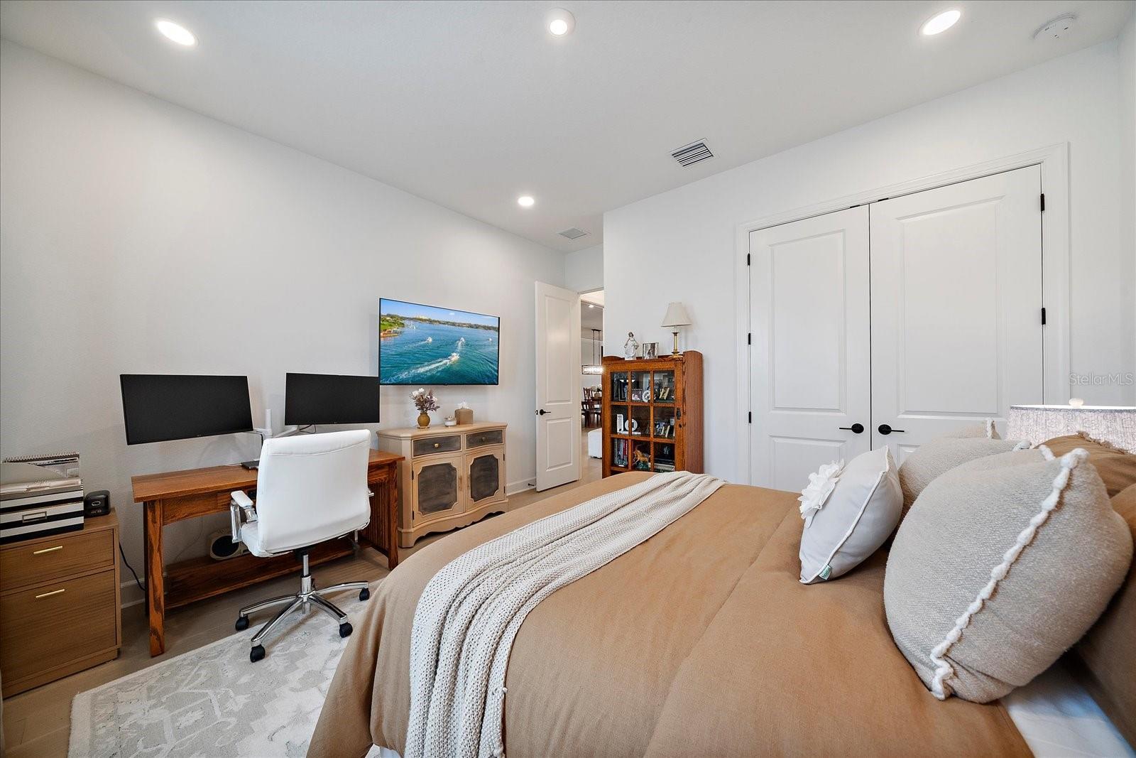 Listing photo id 32 for 10193 Morning Mist Lane