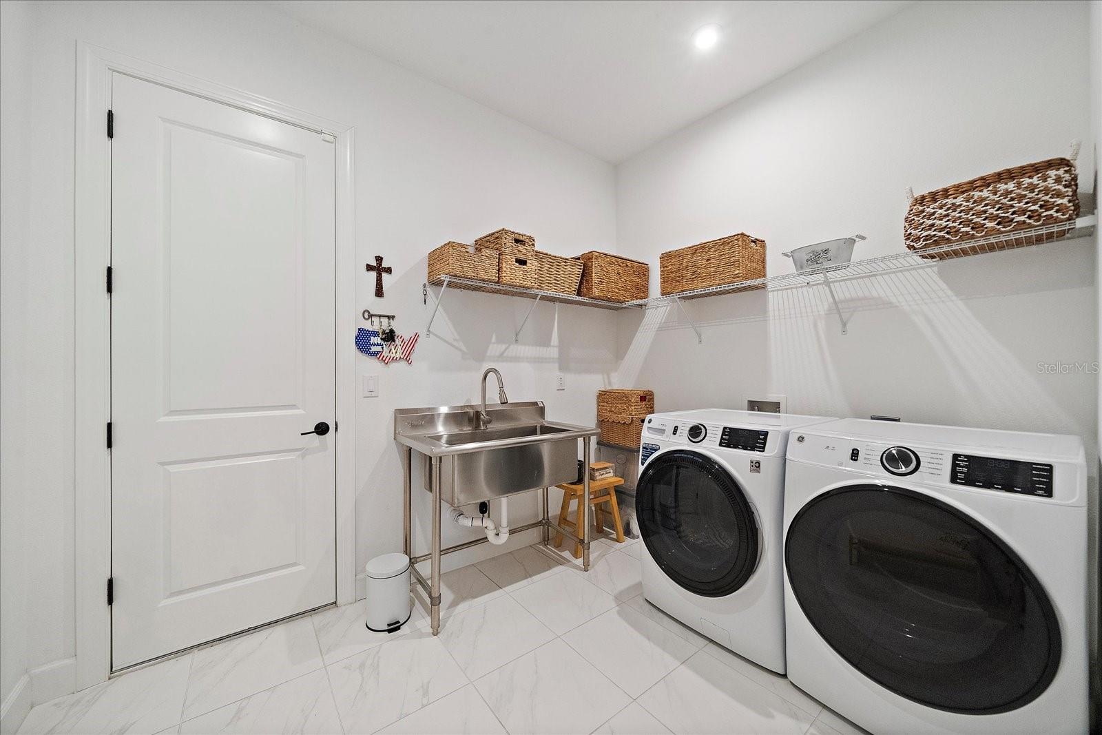 Listing photo id 37 for 10193 Morning Mist Lane