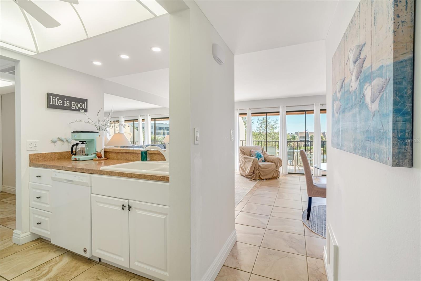 Image 22 of 37 For 1400 Cove Ii Place 631