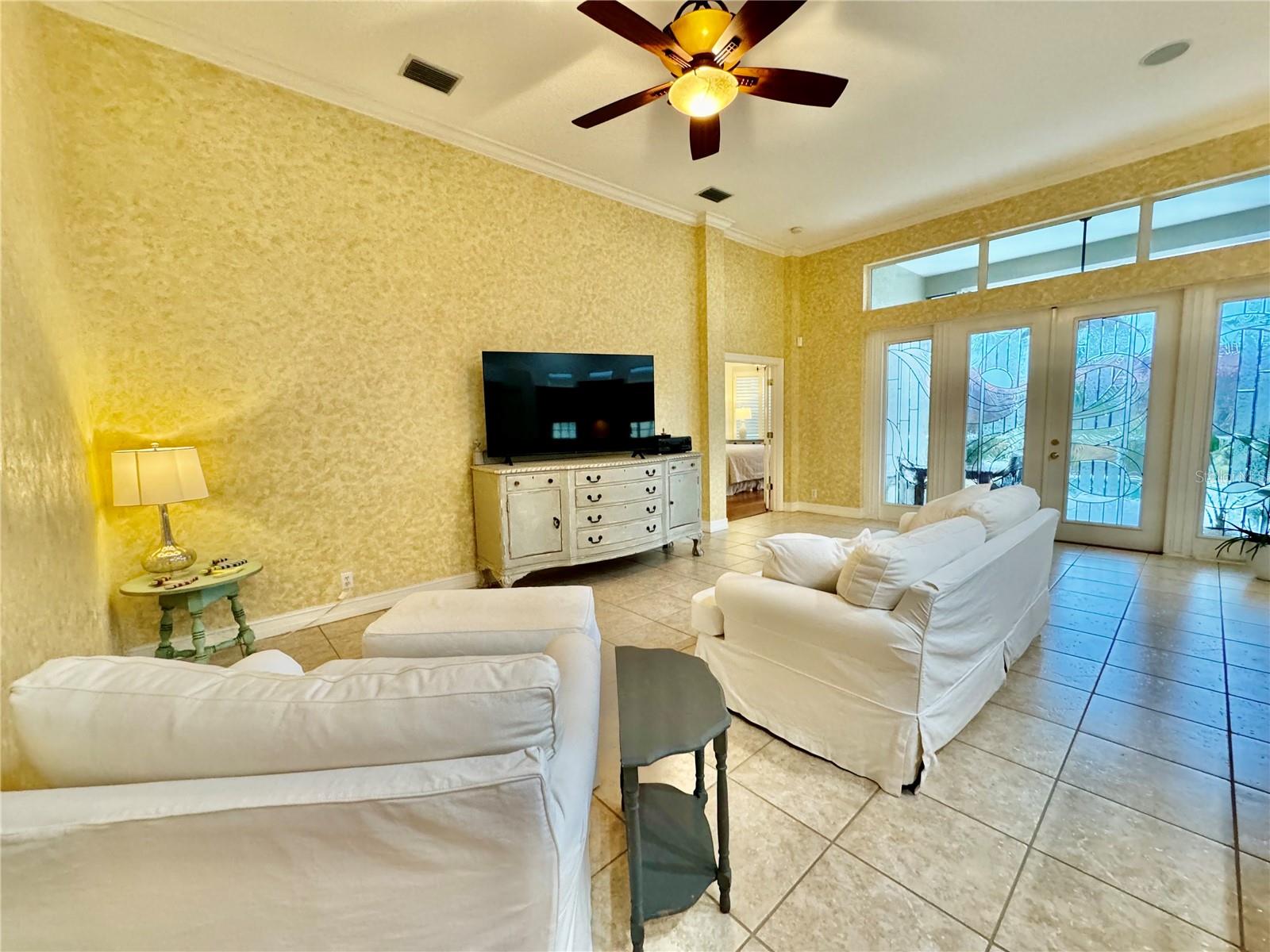 Image 18 of 57 For 307 9th Avenue E