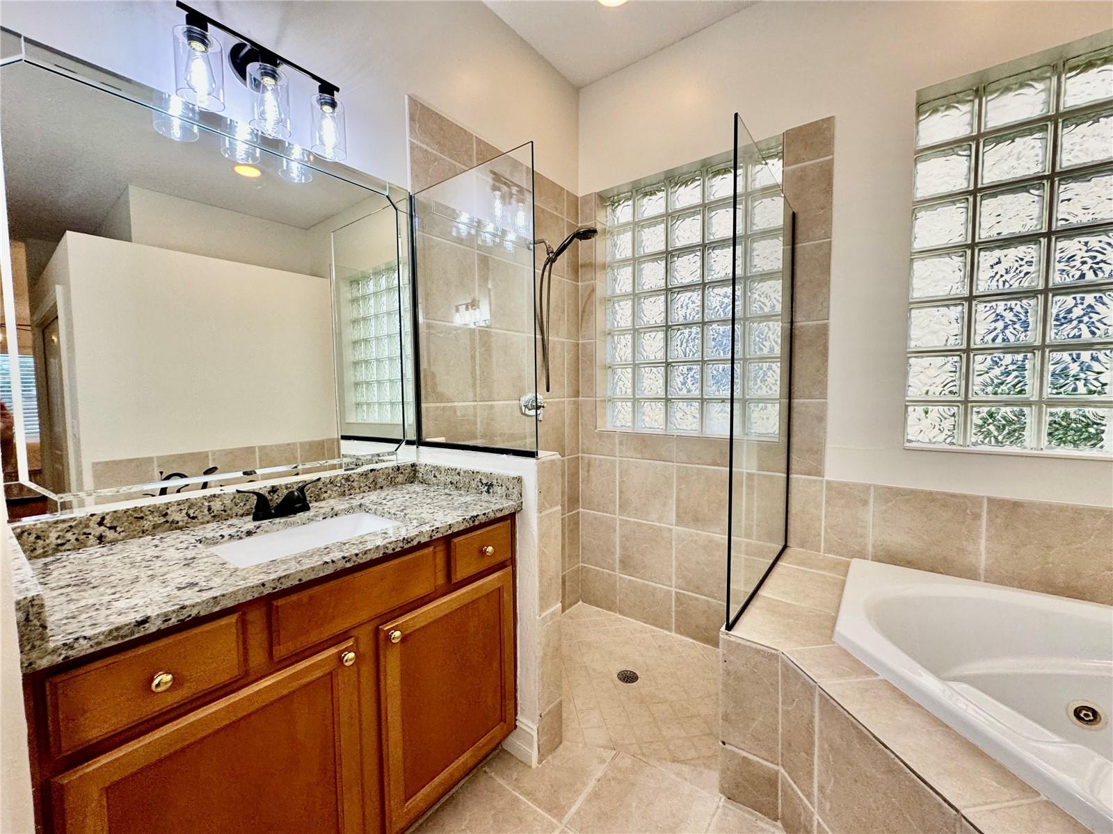 Image 29 of 57 For 307 9th Avenue E