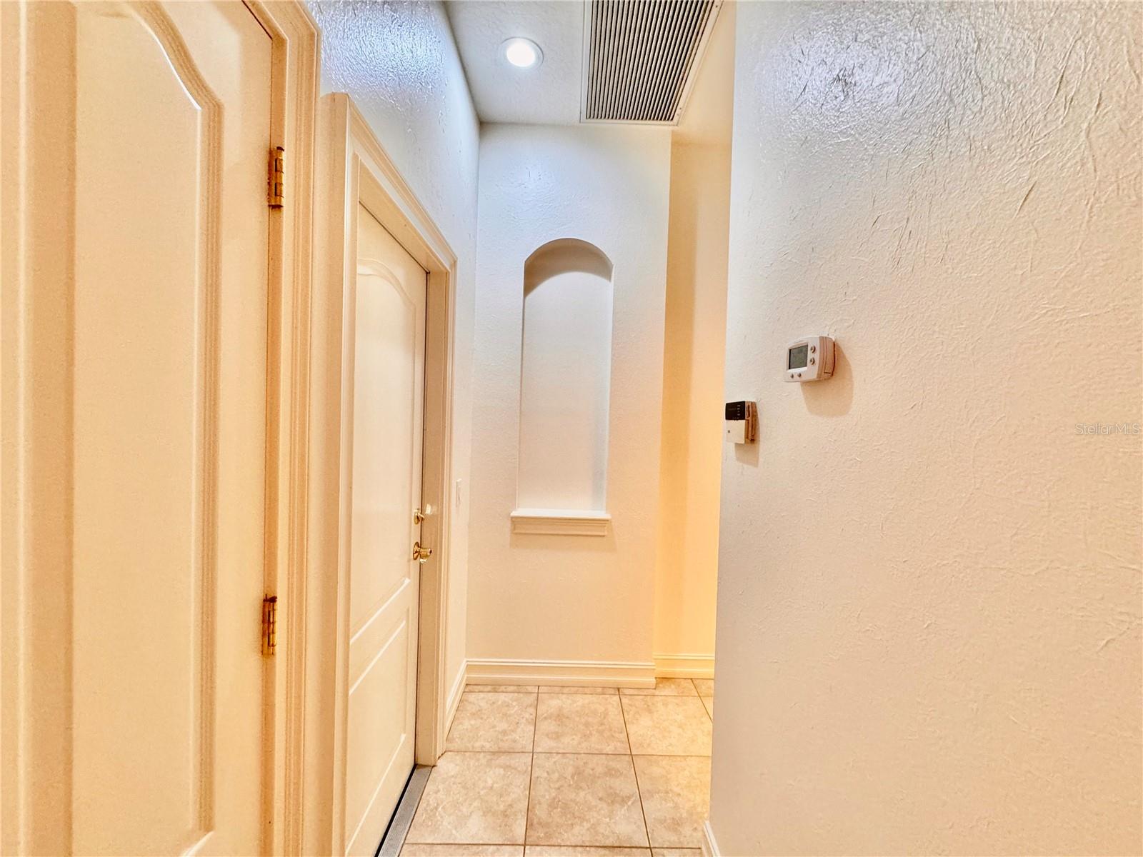 Image 33 of 57 For 307 9th Avenue E