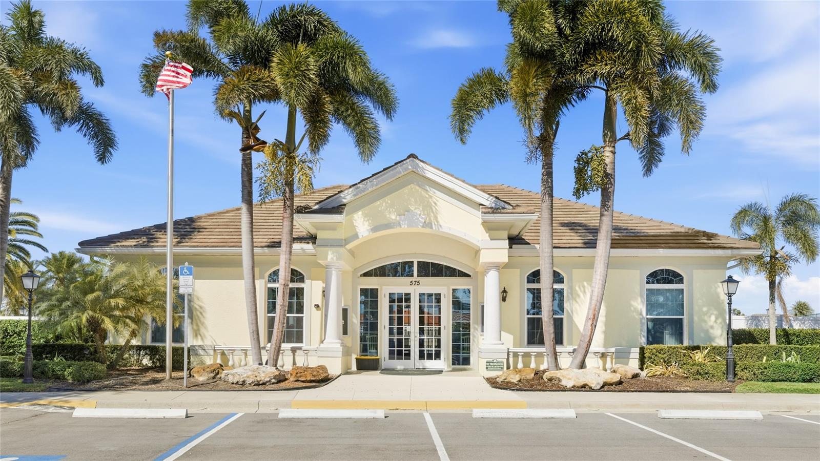 Image 39 of 48 For 373 Roseling Circle