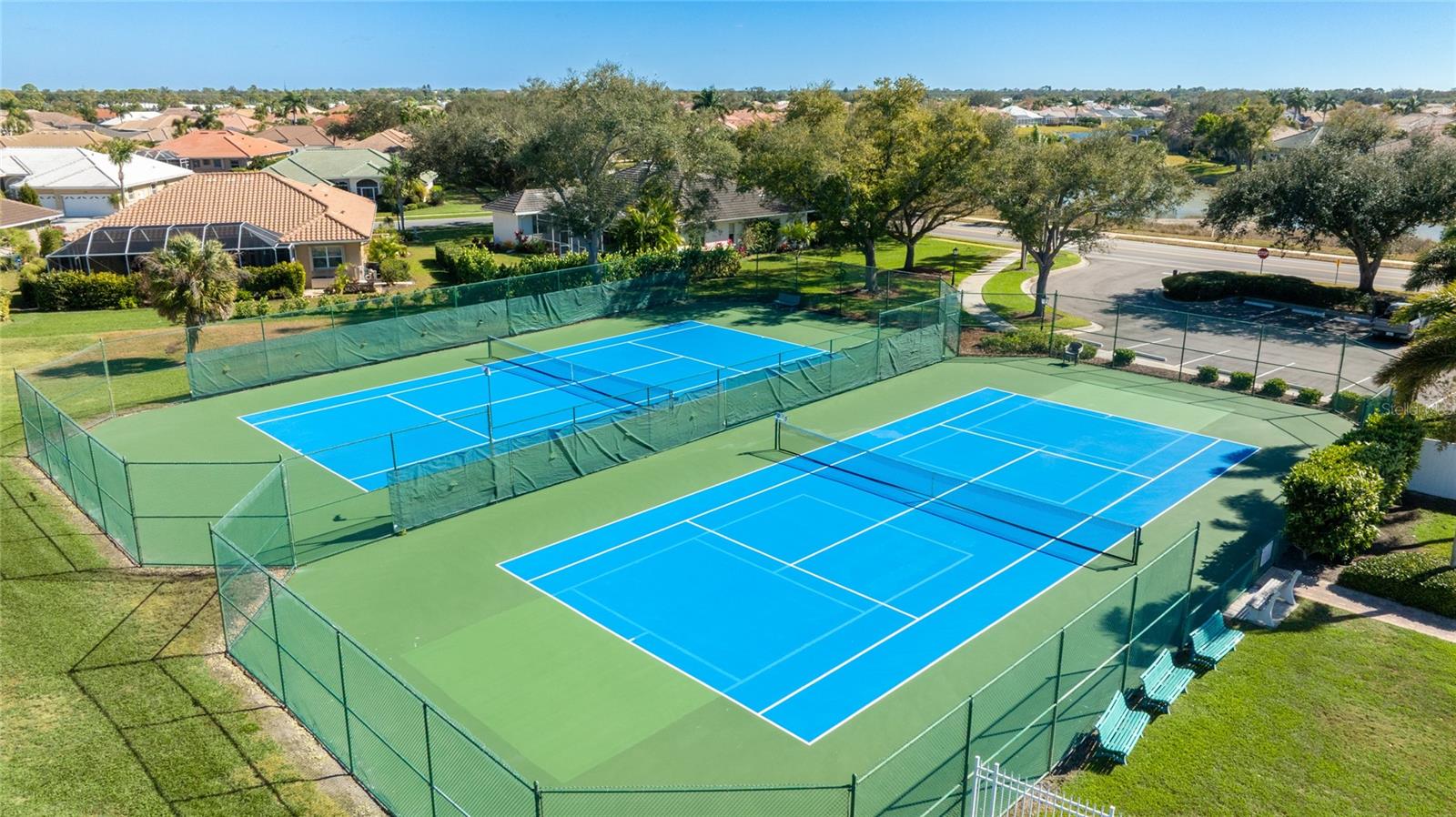 Image 42 of 48 For 373 Roseling Circle