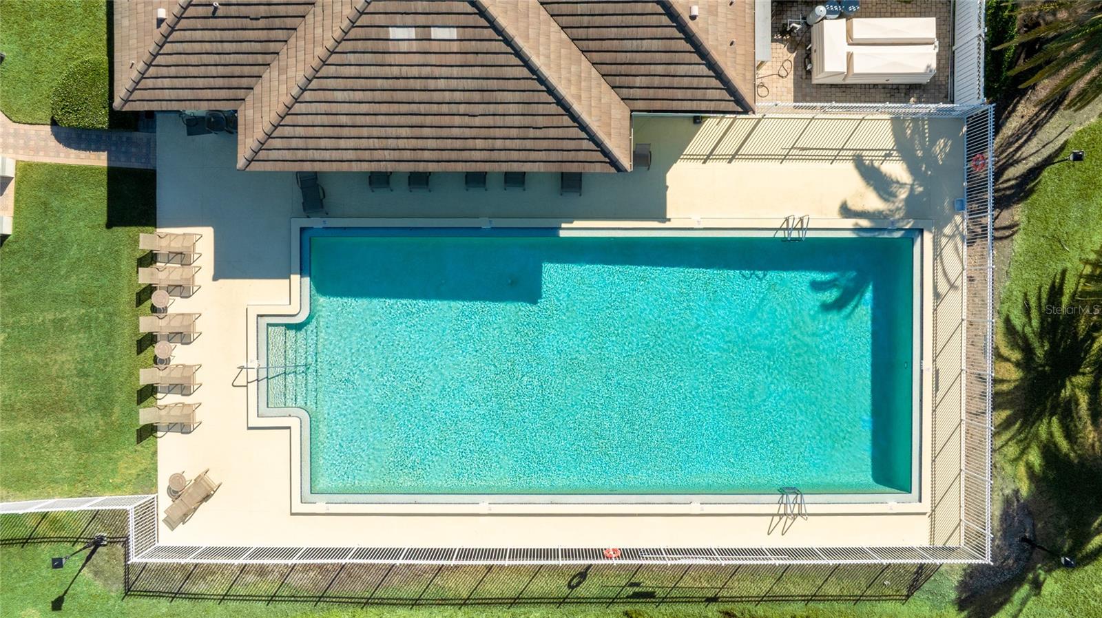 Image 46 of 48 For 373 Roseling Circle