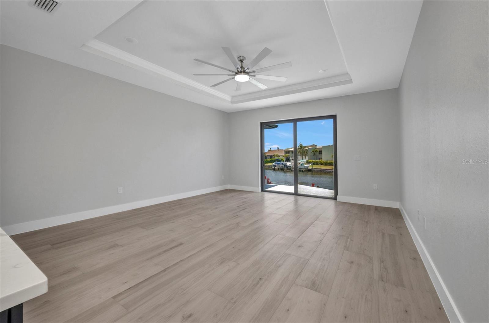 Image 11 of 48 For 1327 Wesley Drive