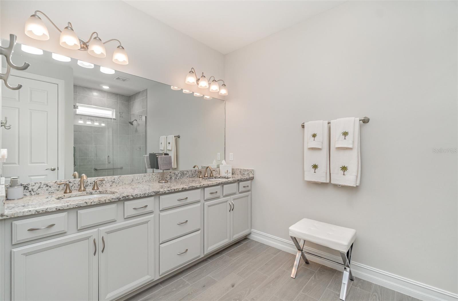 Image 17 of 34 For 3845 Crosswater Drive