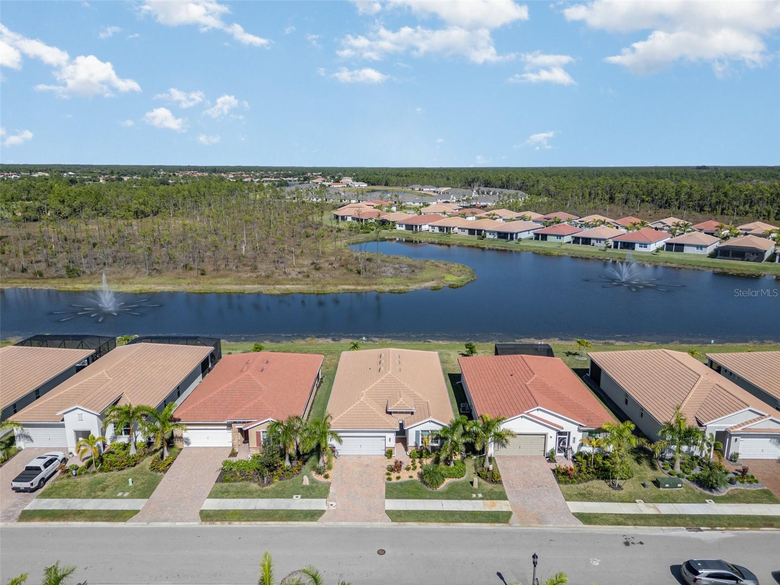 Image 28 of 34 For 3845 Crosswater Drive