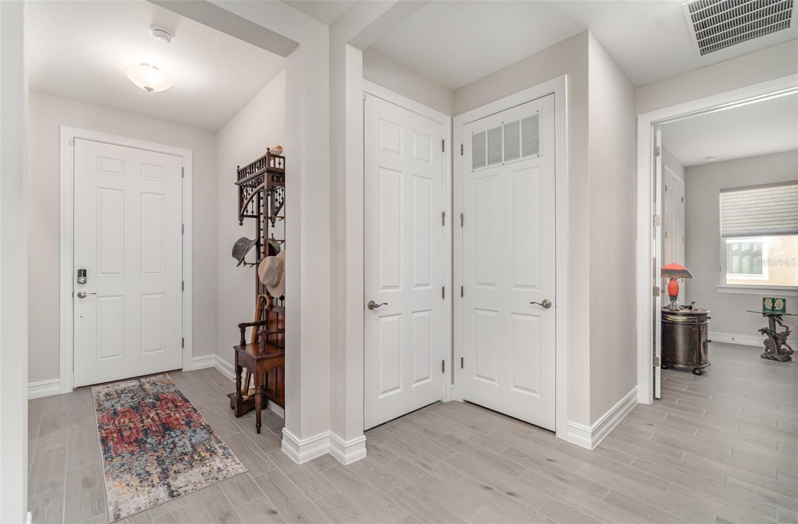 Image 7 of 34 For 3845 Crosswater Drive