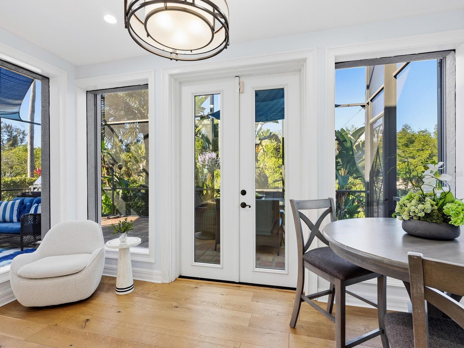 Image 13 of 71 For 6934 Belgrave Drive