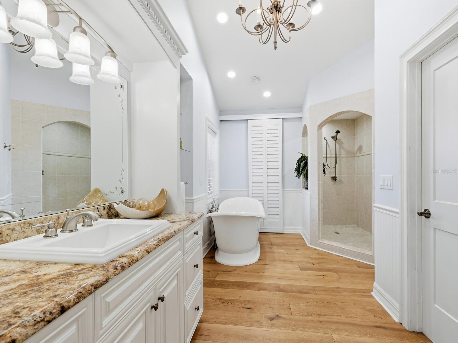 Image 26 of 71 For 6934 Belgrave Drive