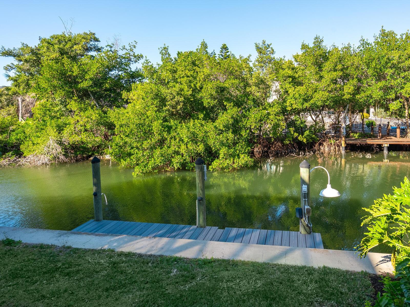 Image 39 of 71 For 6934 Belgrave Drive