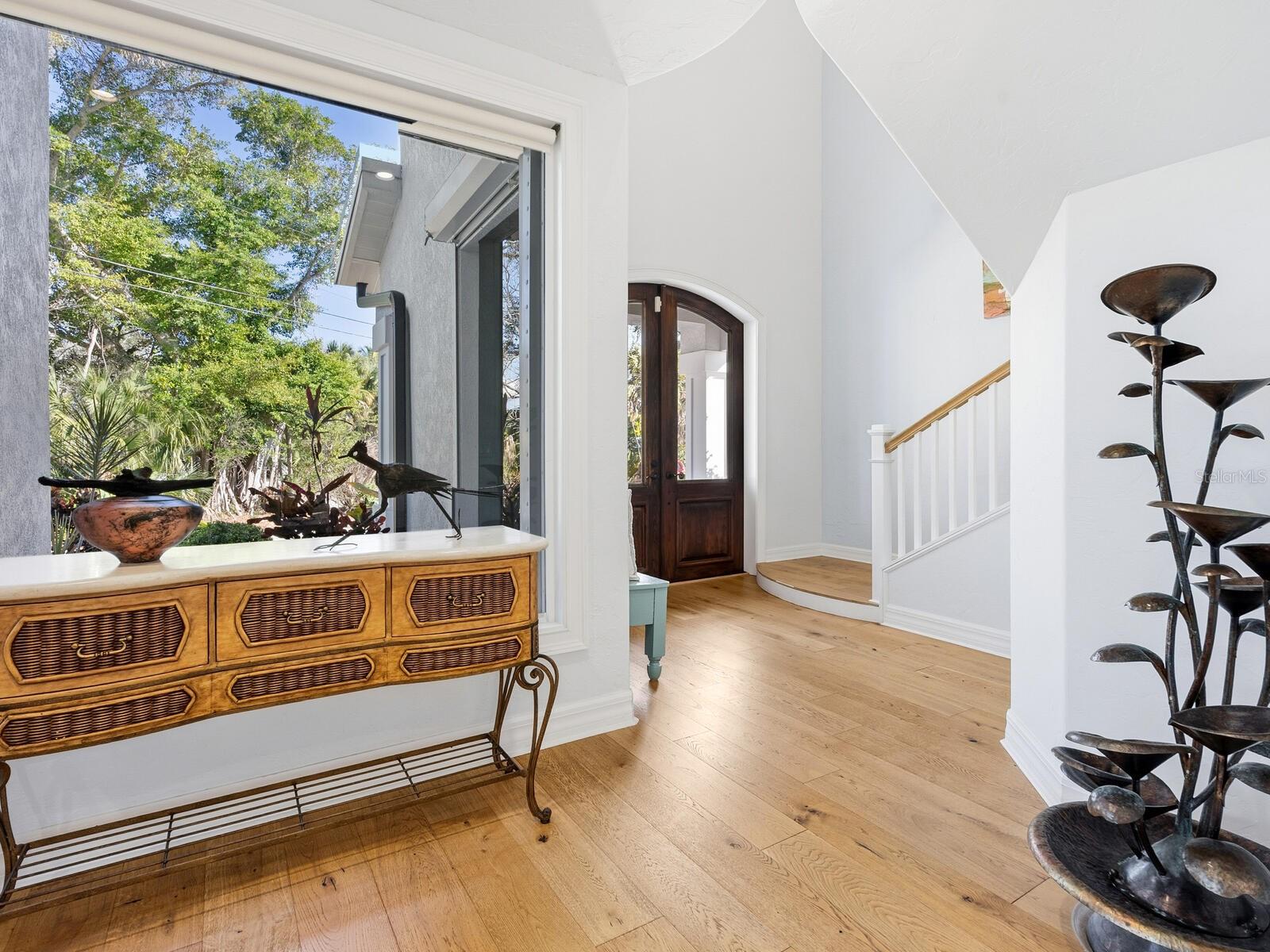 Image 5 of 71 For 6934 Belgrave Drive