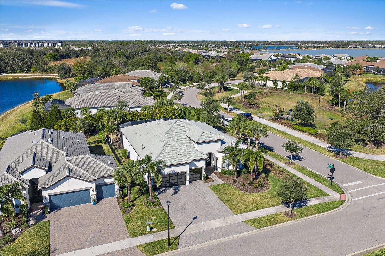 Image 4 of 45 For 825 Seascape Place