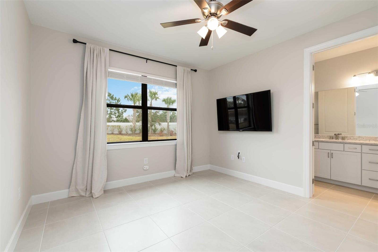 Image 20 of 48 For 5811 Silverside Pine Court