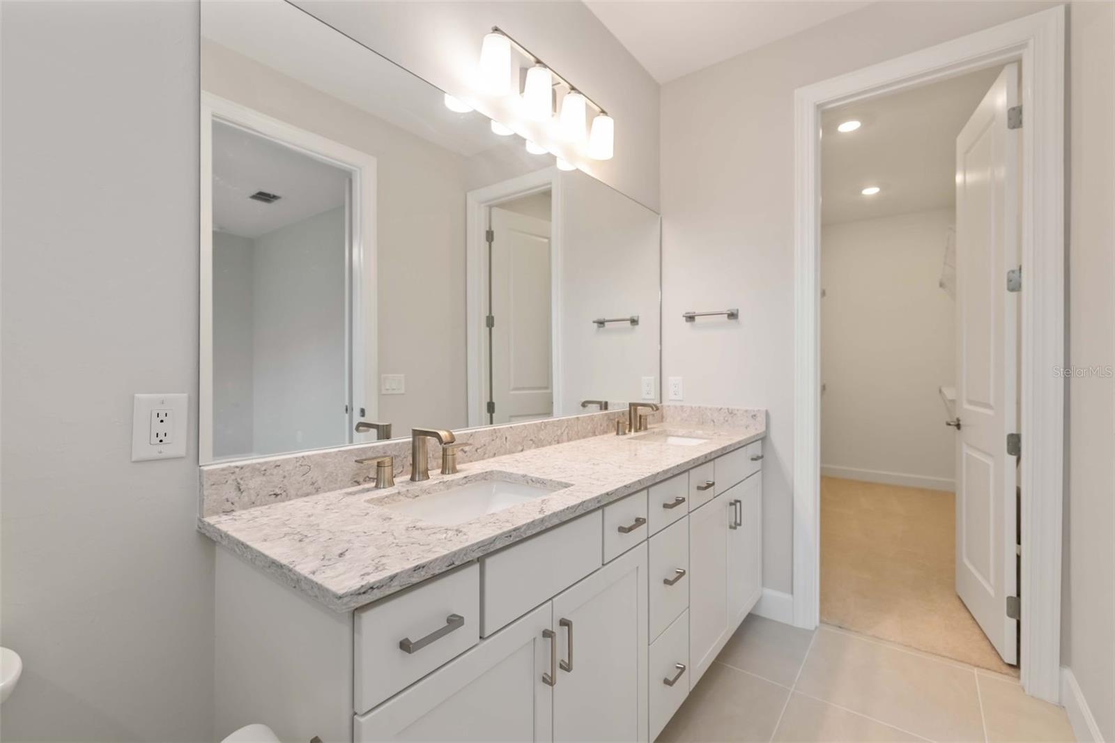 Image 24 of 48 For 5811 Silverside Pine Court