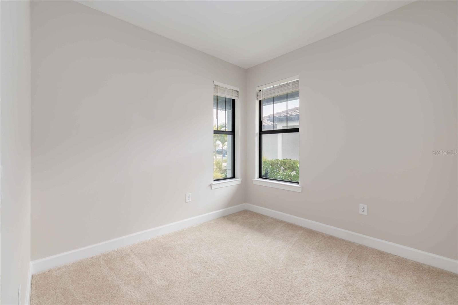 Image 35 of 48 For 5811 Silverside Pine Court