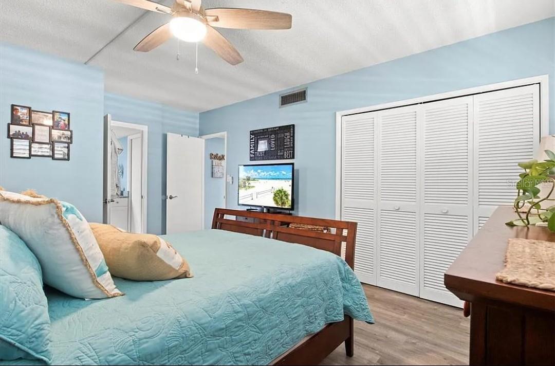 Image 12 of 21 For 7461 Country Club Drive N 108