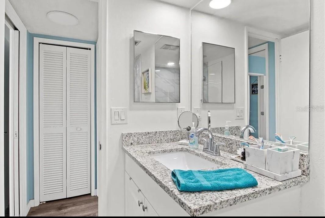 Image 16 of 21 For 7461 Country Club Drive N 108