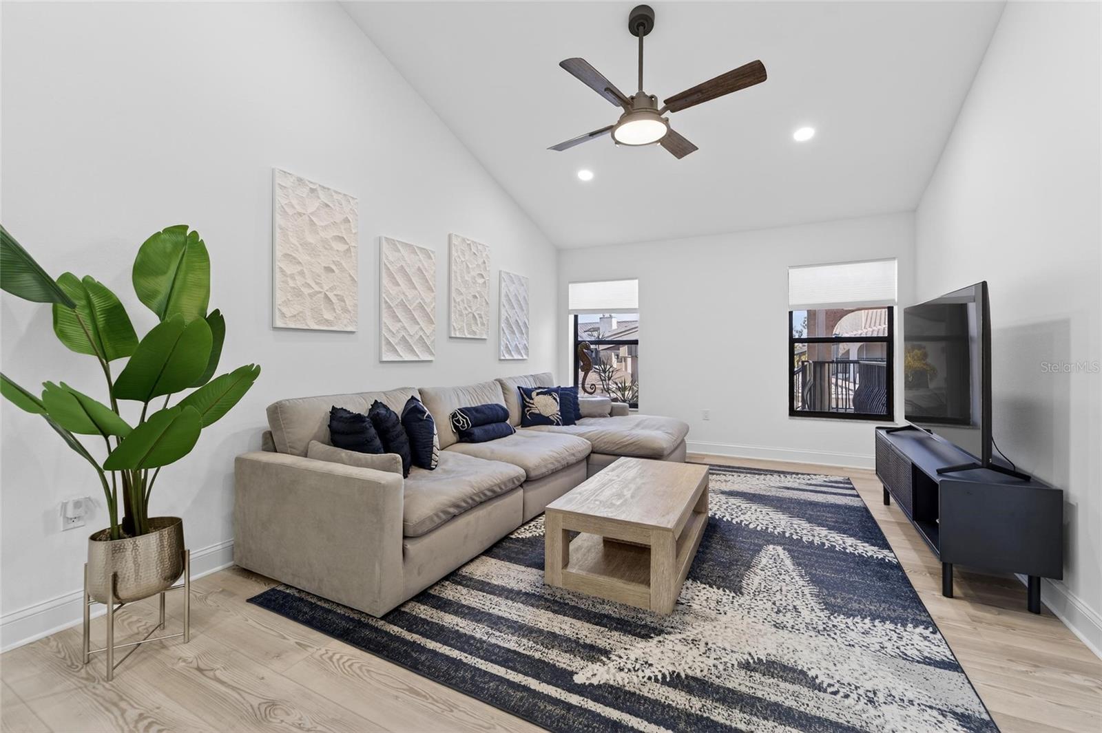 Image 10 of 77 For 2155 Harbourside Drive 804