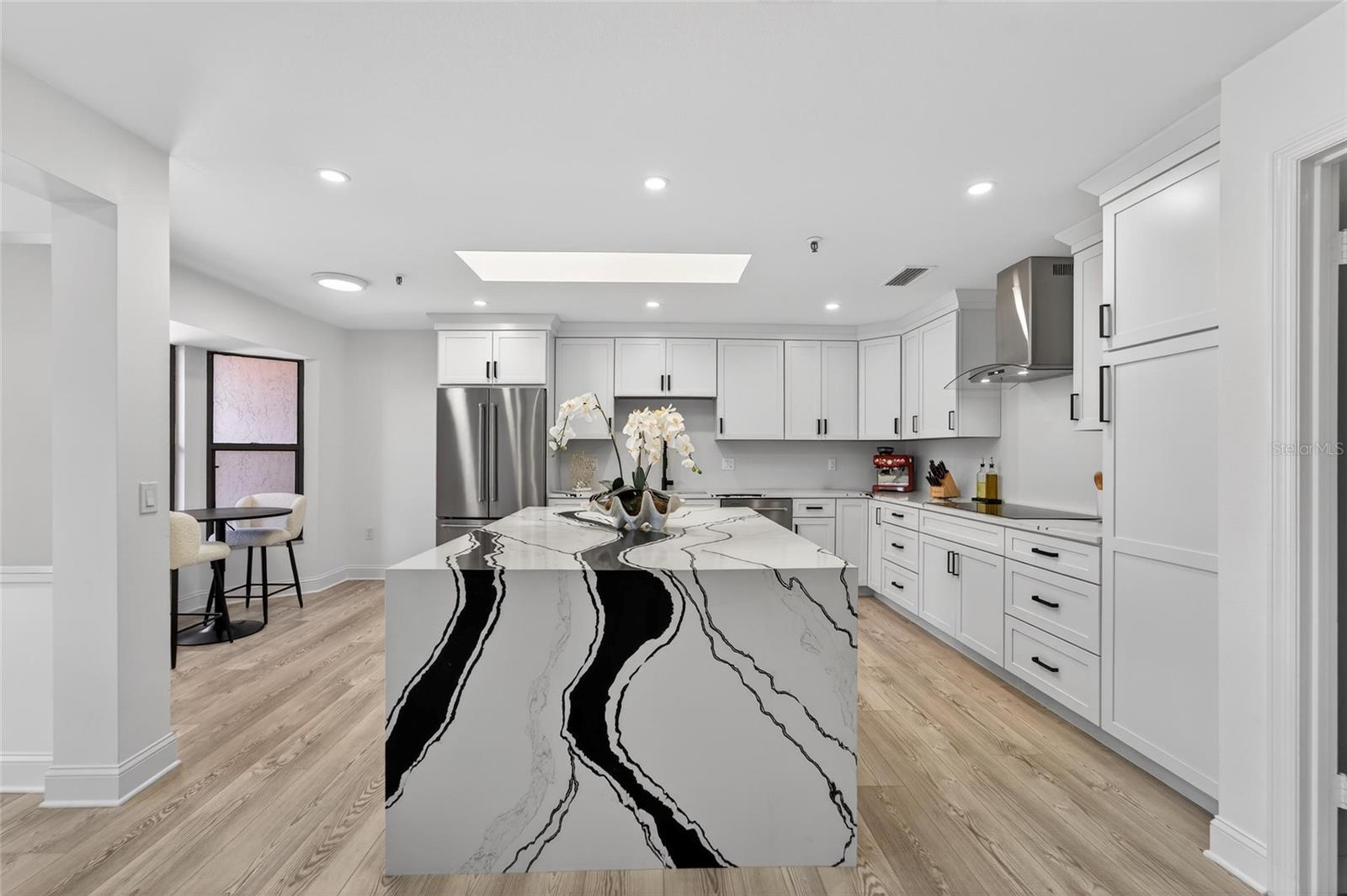 Image 17 of 77 For 2155 Harbourside Drive 804