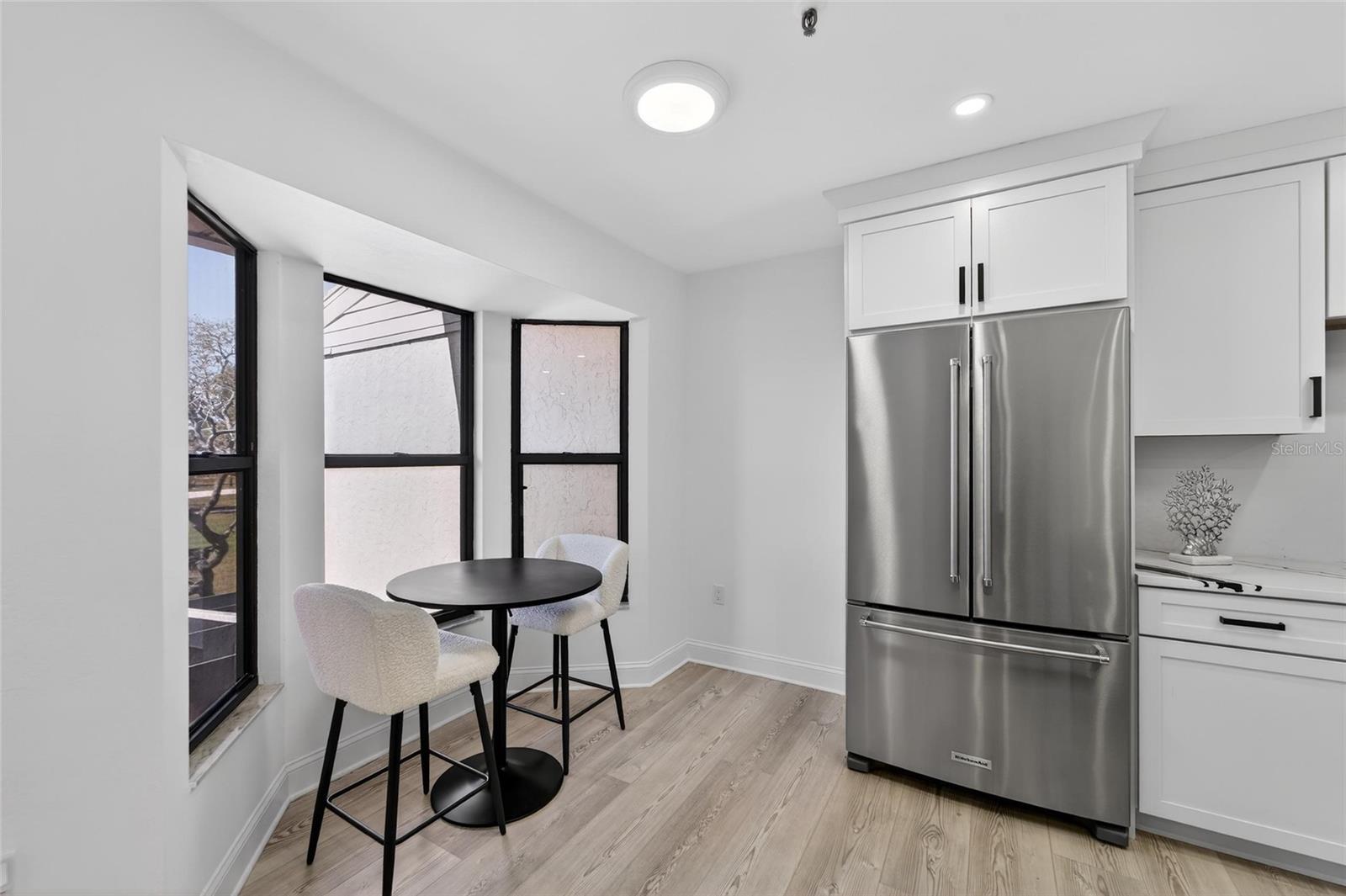 Image 25 of 77 For 2155 Harbourside Drive 804