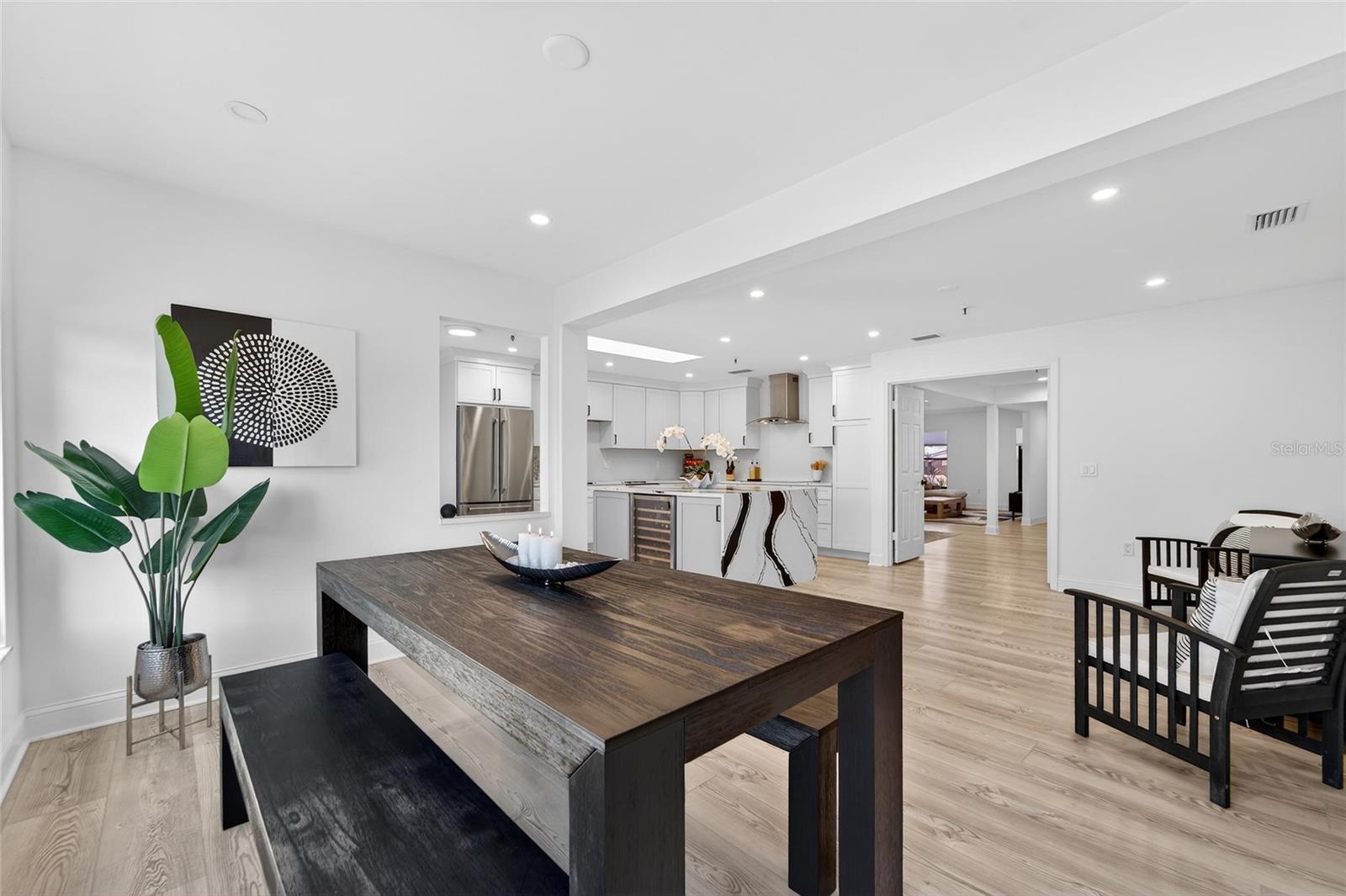 Image 29 of 77 For 2155 Harbourside Drive 804