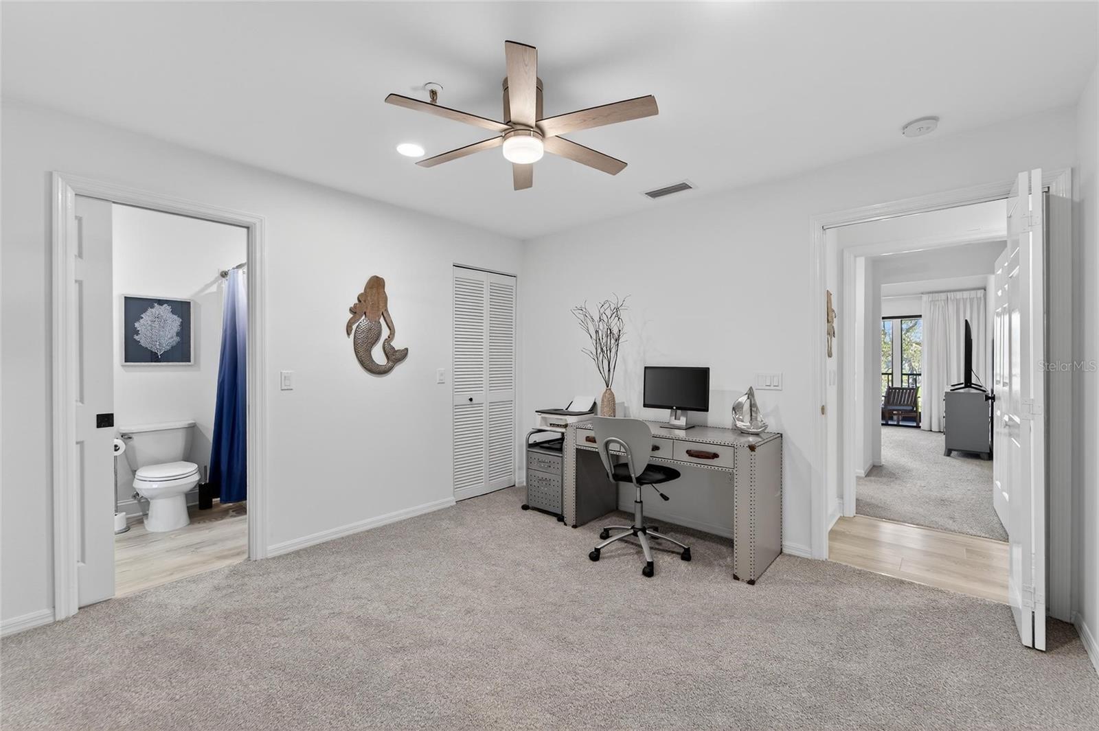 Image 46 of 77 For 2155 Harbourside Drive 804