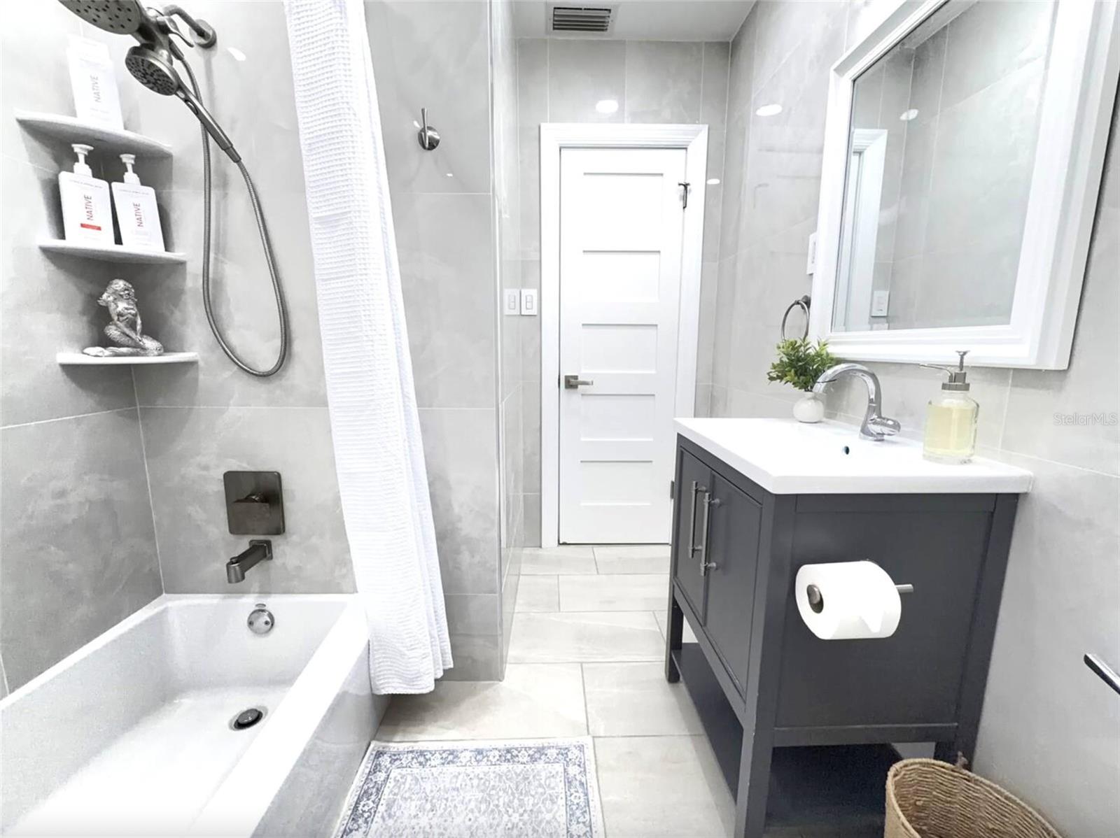 Image 11 of 17 For 2238 Clematis Street