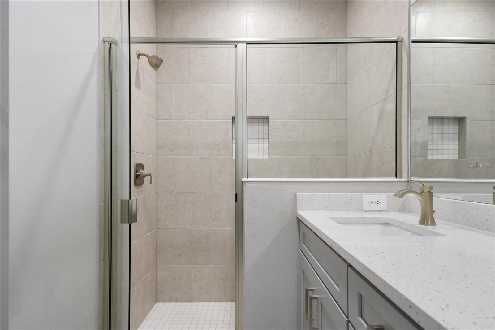 Image 6 of 11 For 190 Stevensville Street