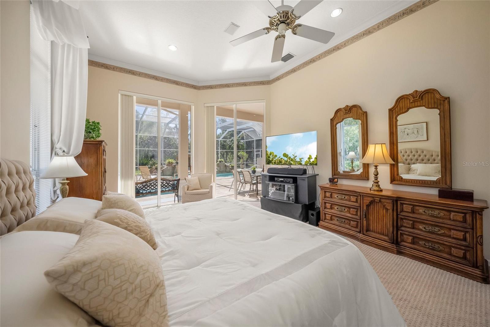 Listing photo id 23 for 2799 Dick Wilson Drive