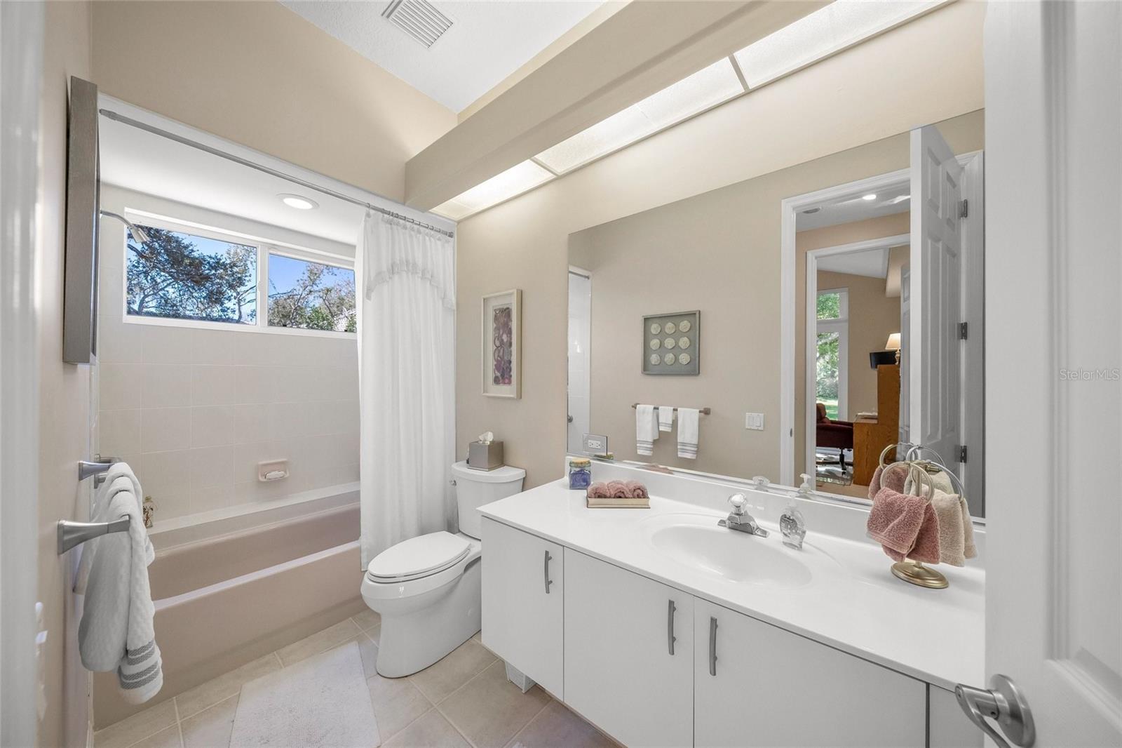 Listing photo id 33 for 2799 Dick Wilson Drive