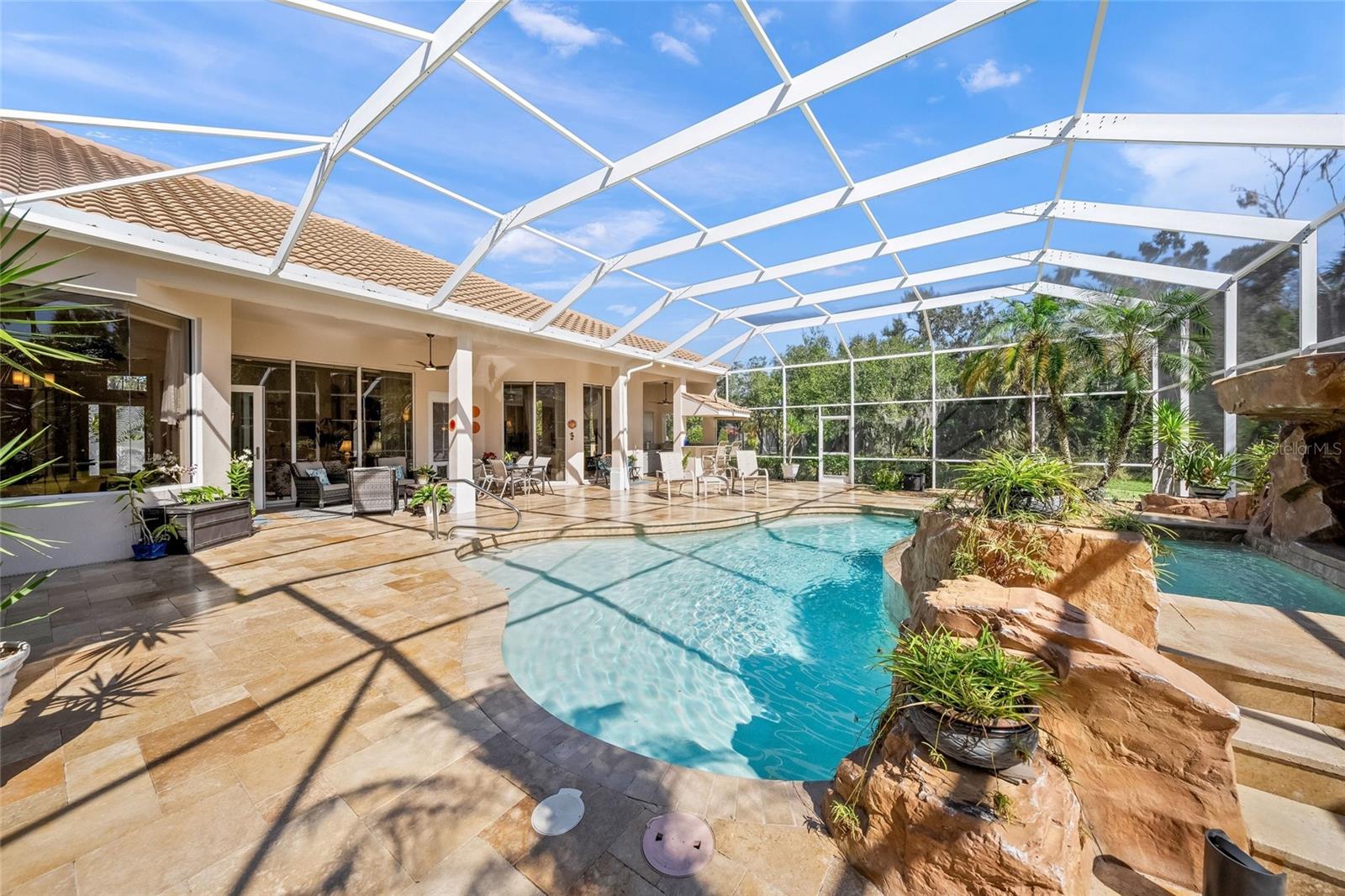 Listing photo id 41 for 2799 Dick Wilson Drive