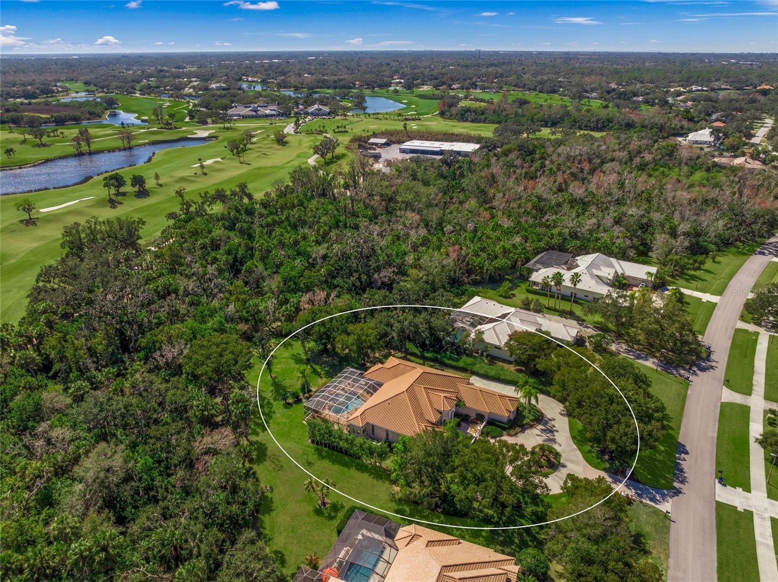 Listing photo id 50 for 2799 Dick Wilson Drive