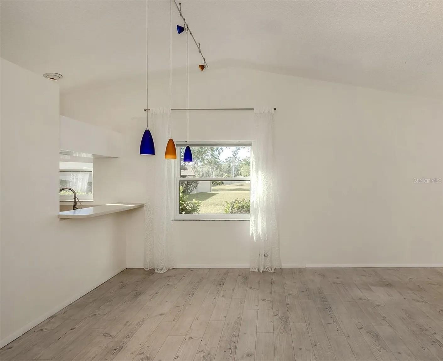 Image 18 of 44 For 1700 Curry Trail 35