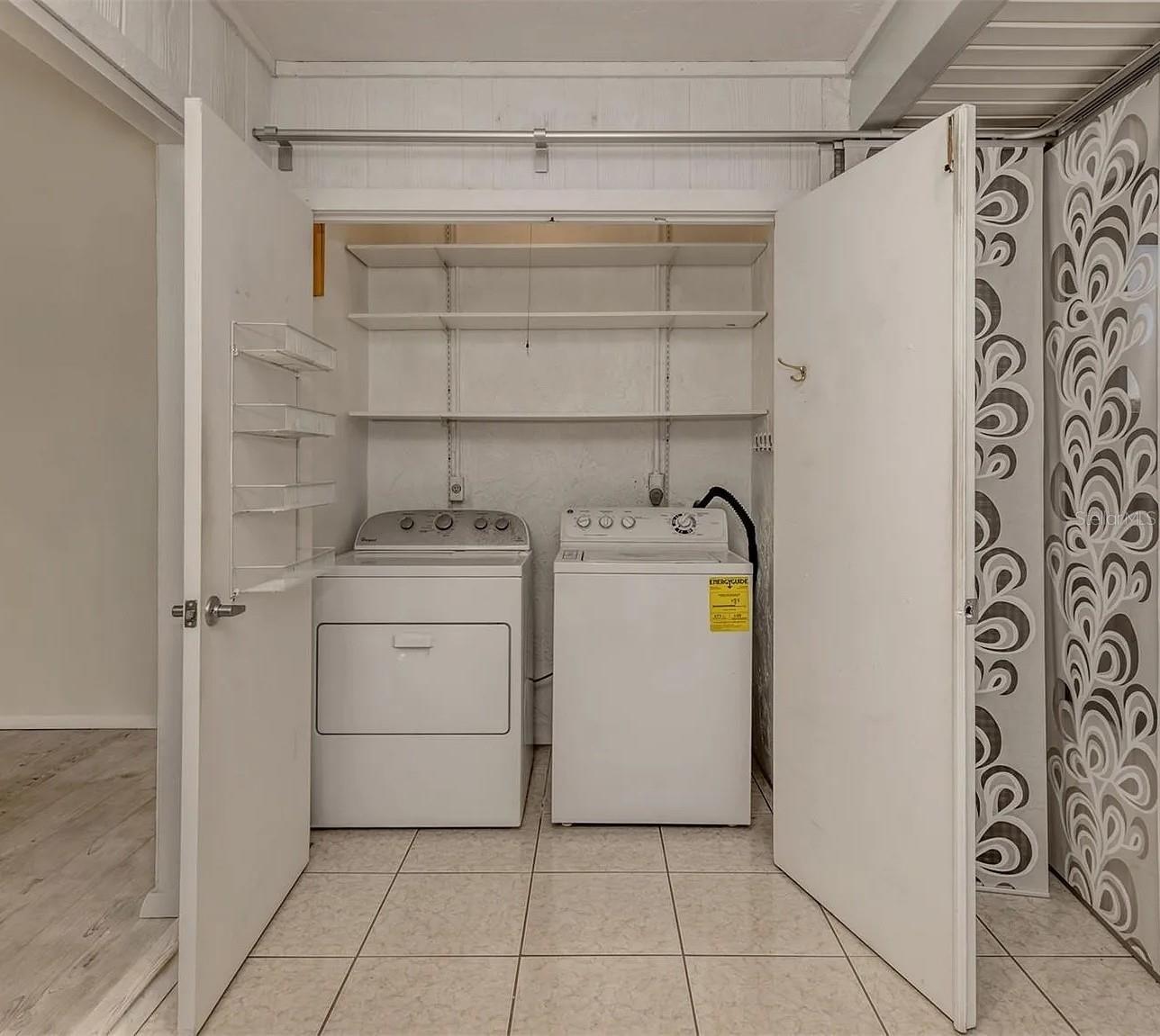 Image 19 of 44 For 1700 Curry Trail 35