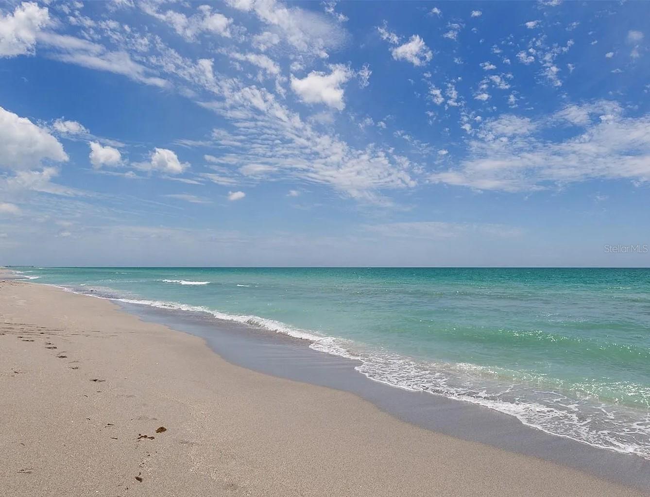 Image 28 of 44 For 1700 Curry Trail 35