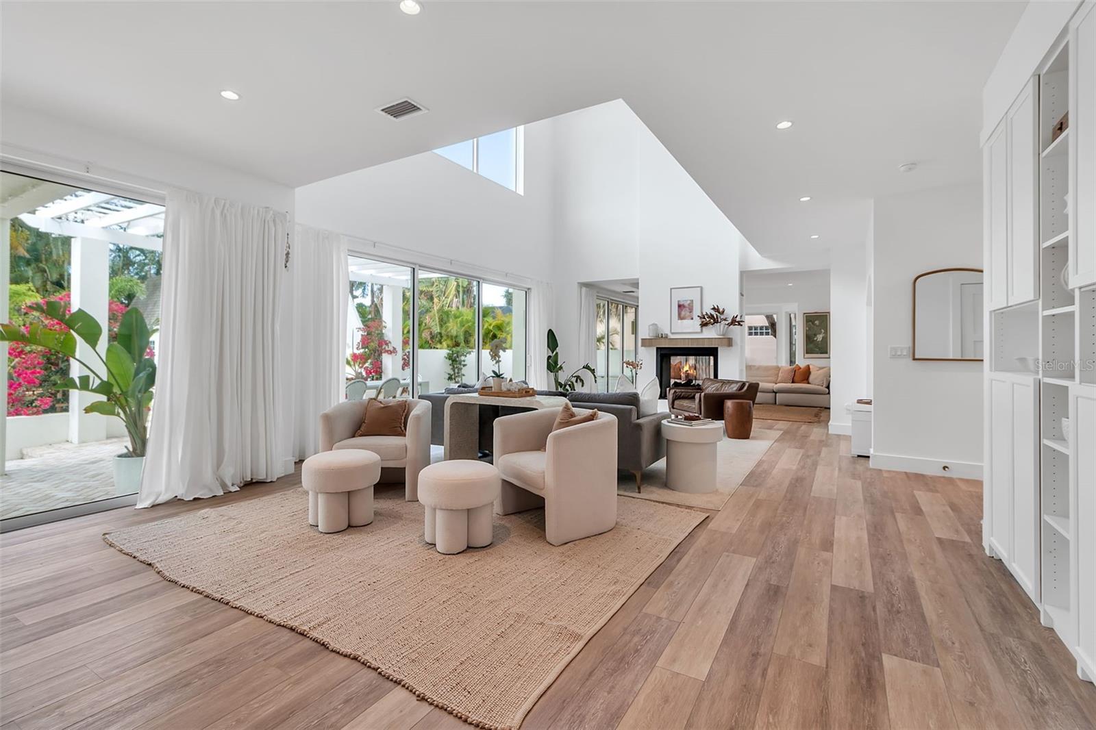 Image 14 of 77 For 1642 Arlington Street