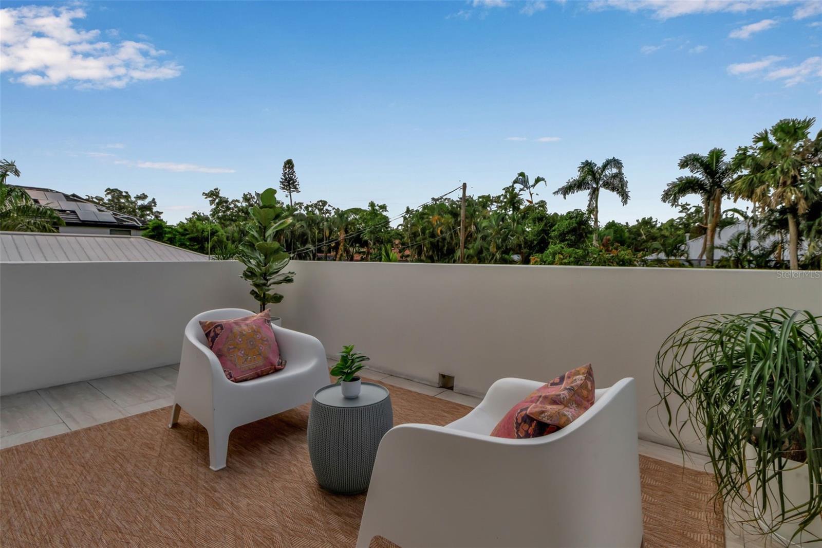 Image 36 of 77 For 1642 Arlington Street