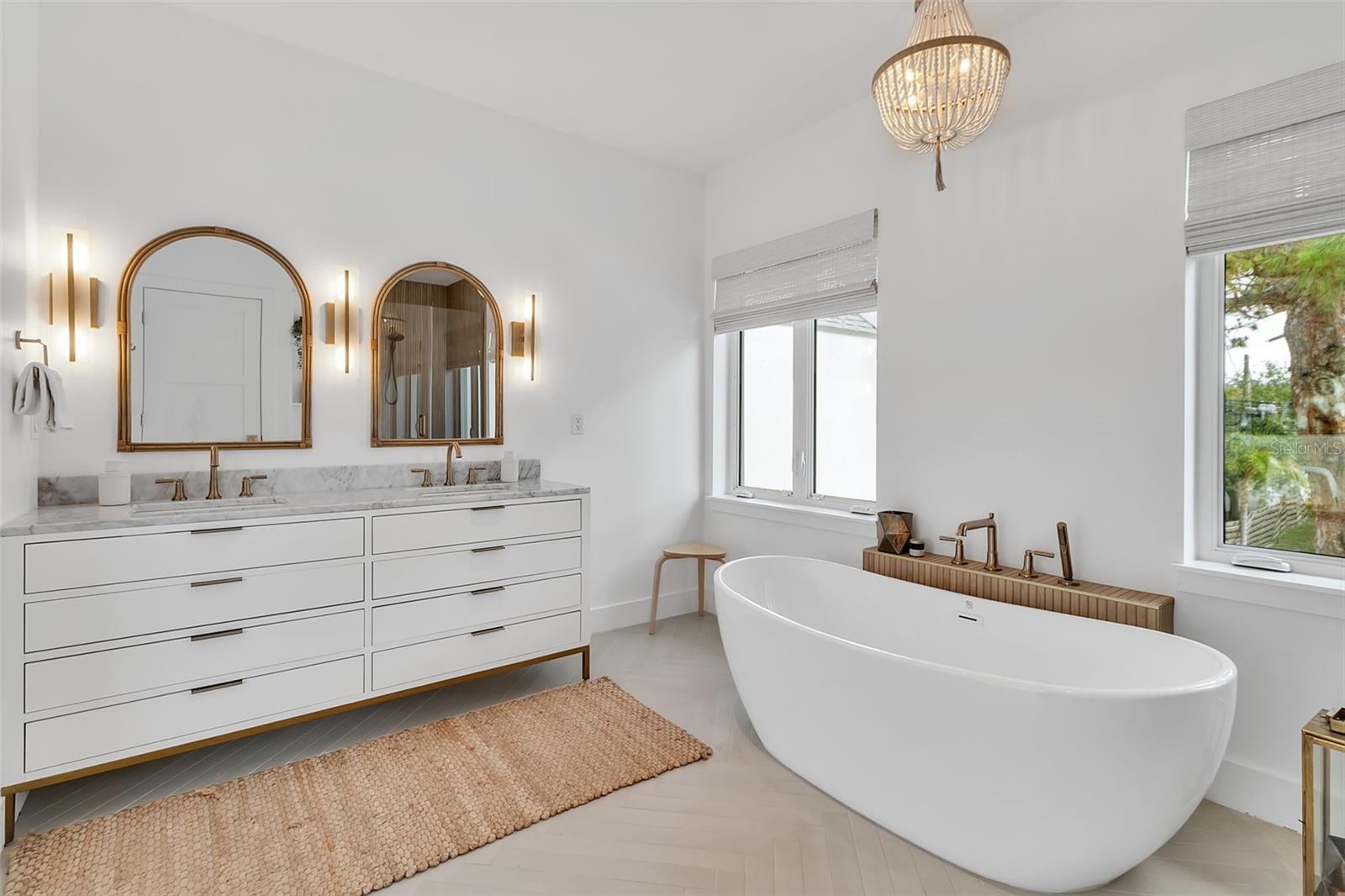 Image 39 of 77 For 1642 Arlington Street