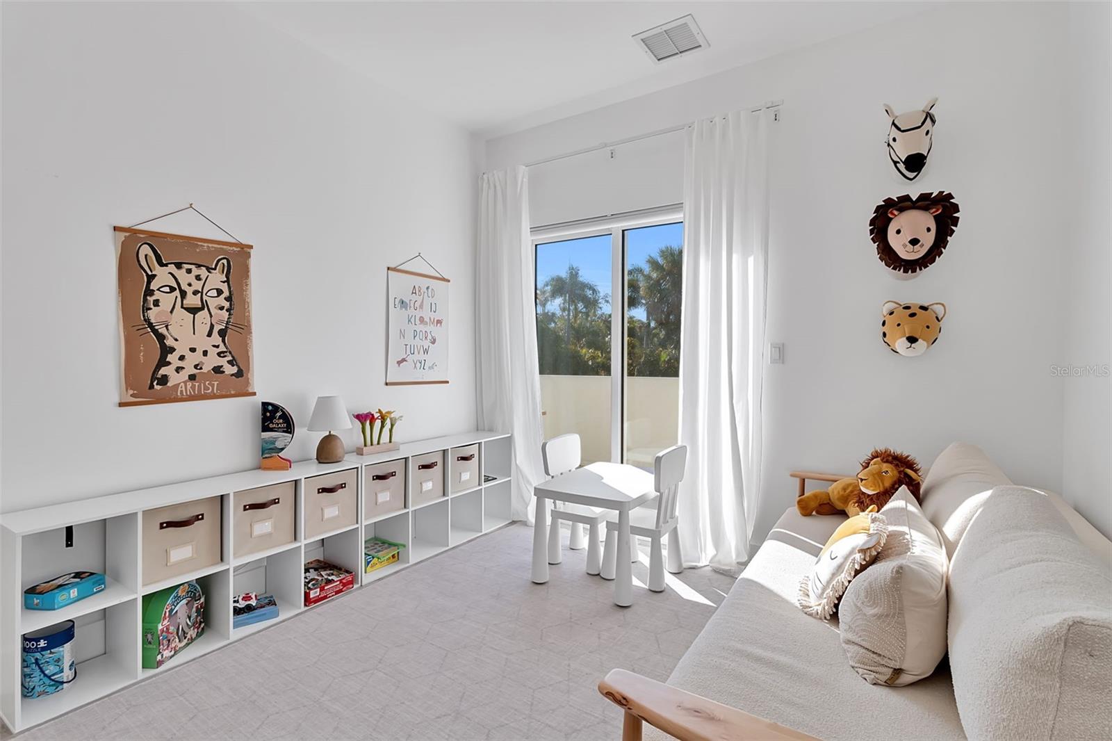 Image 49 of 77 For 1642 Arlington Street