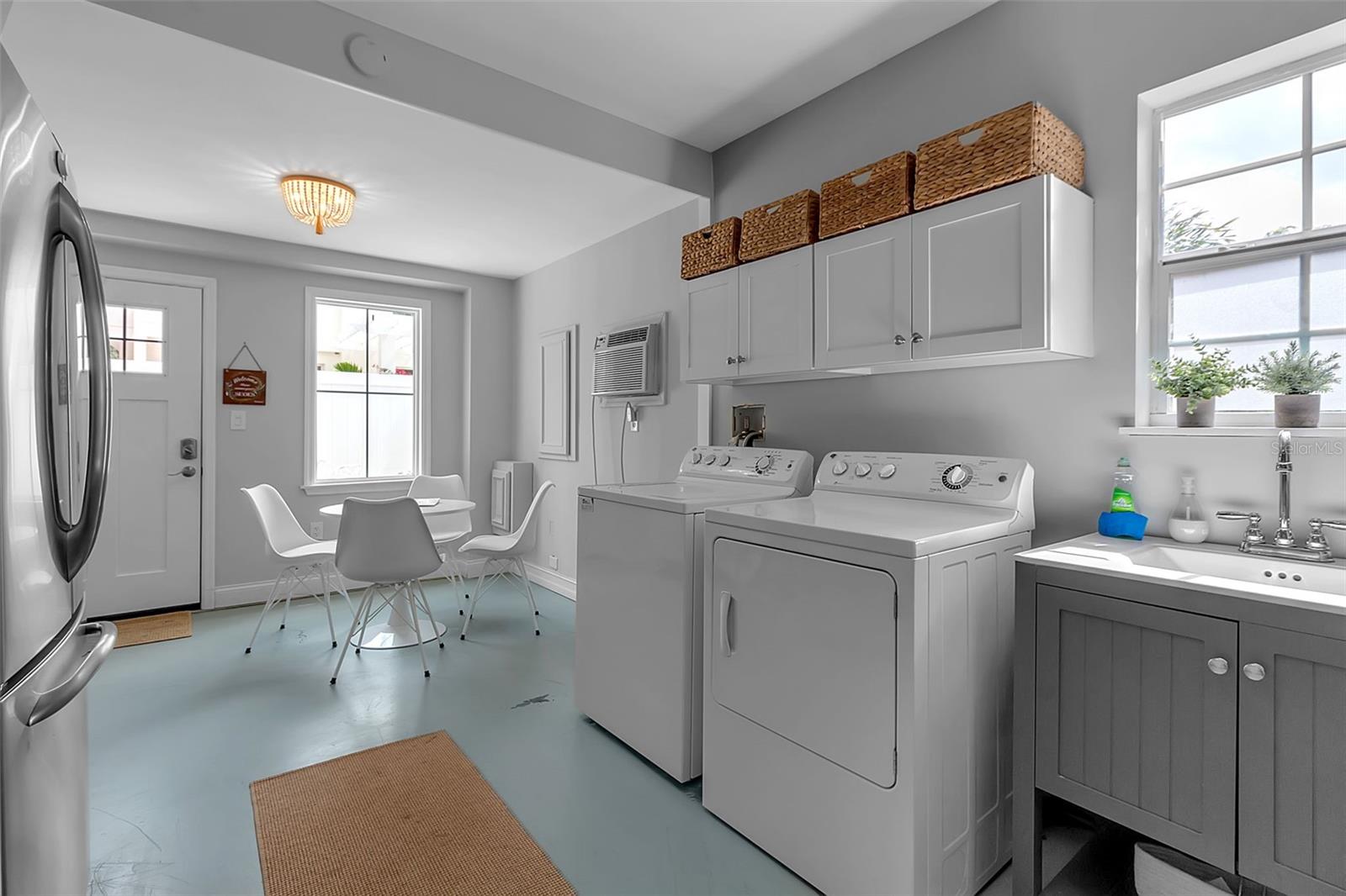 Image 56 of 77 For 1642 Arlington Street