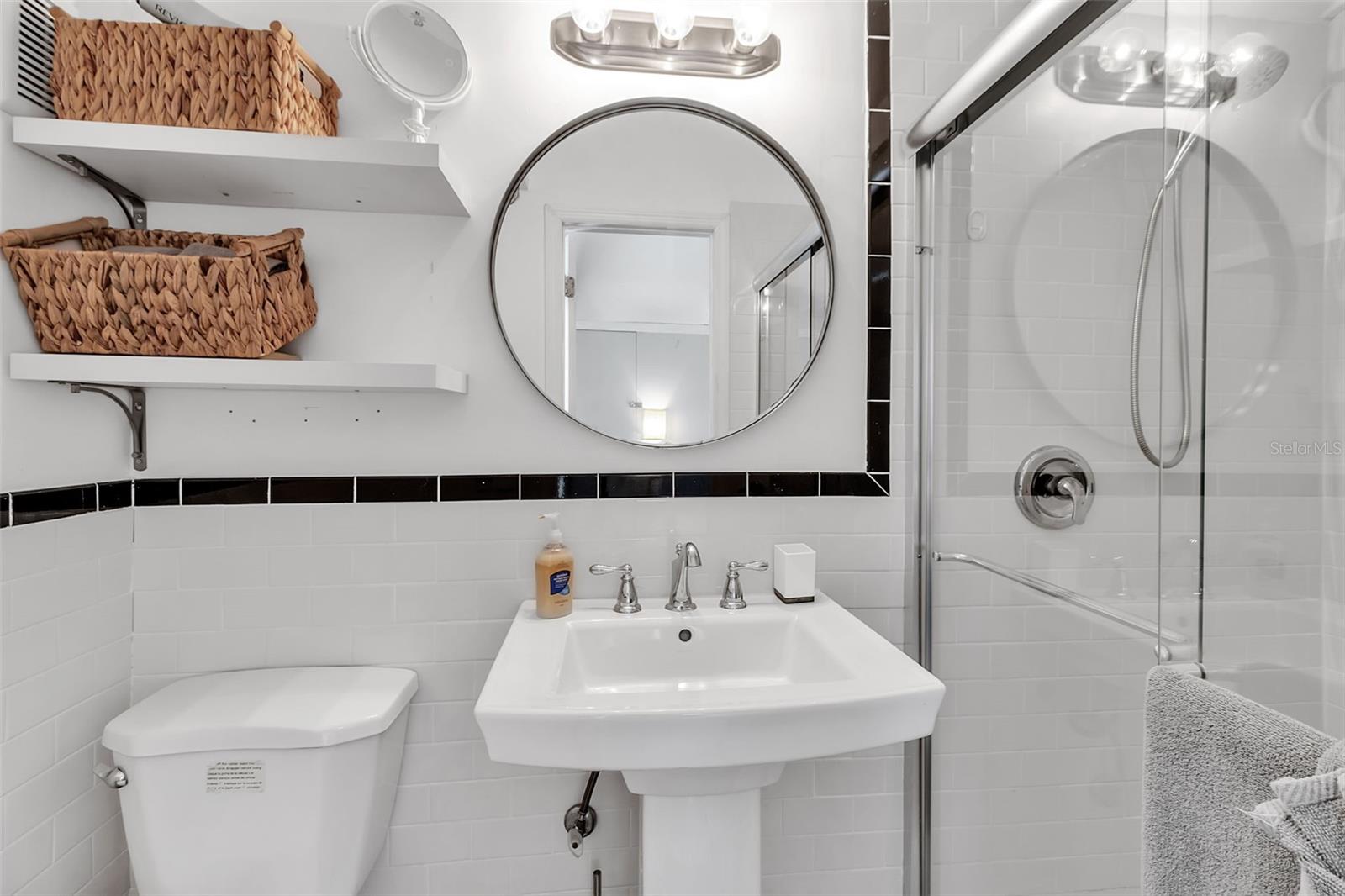 Image 61 of 77 For 1642 Arlington Street