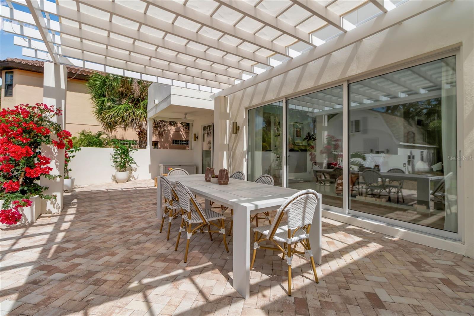 Image 72 of 77 For 1642 Arlington Street