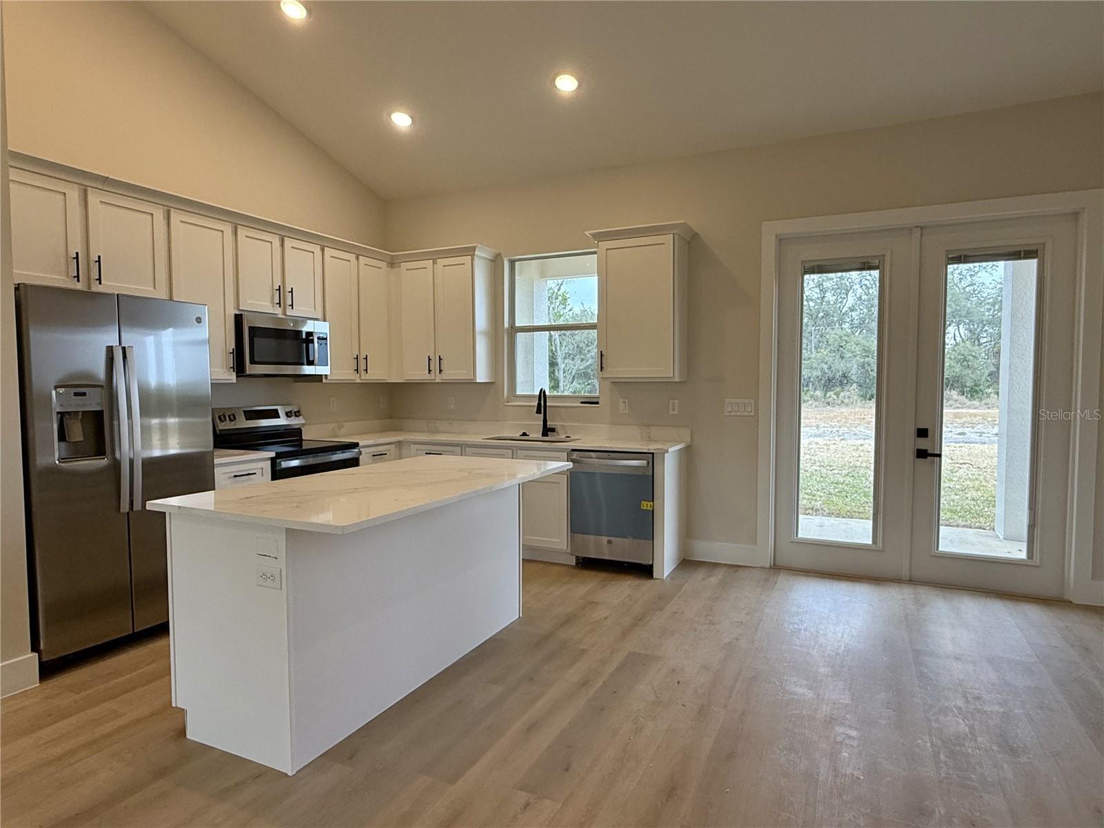 Image 3 of 17 For 2712 Nogales Road