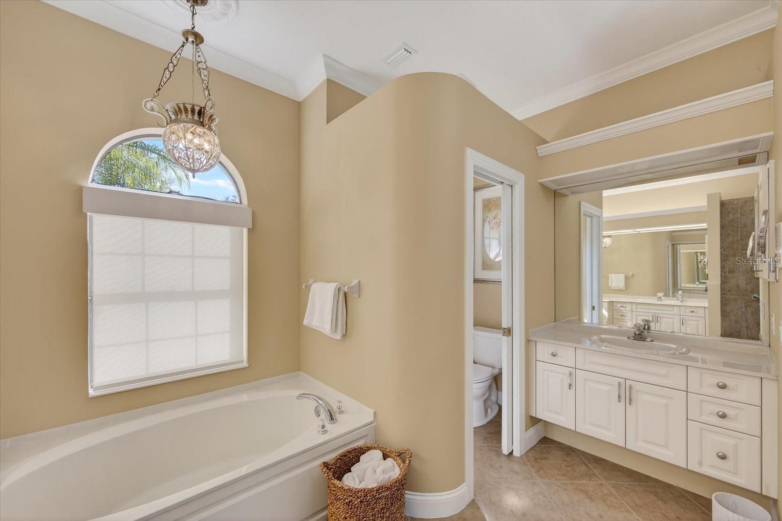 Image 29 of 100 For 22580 Morning Glory Circle