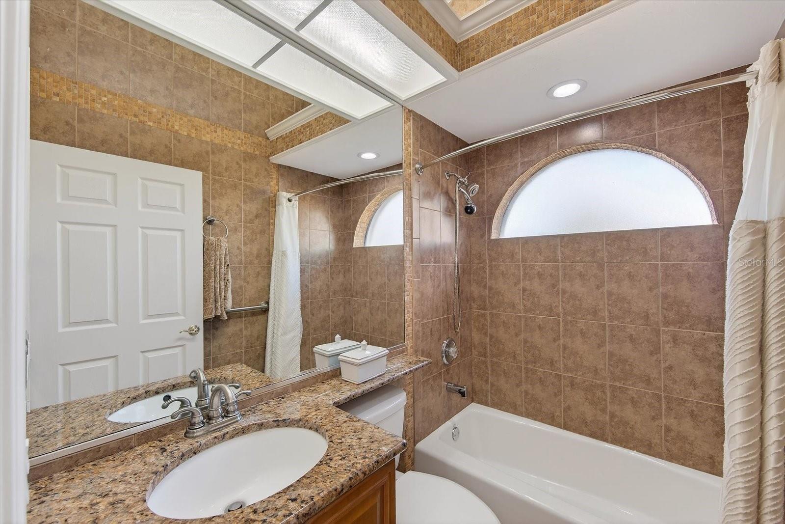 Image 35 of 100 For 22580 Morning Glory Circle