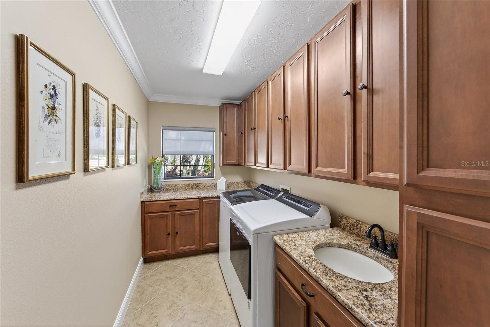 Image 37 of 100 For 22580 Morning Glory Circle